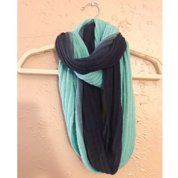 Ombré Blue/ Teal Infinity Scarf - Picture 1 of 1